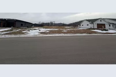 805 Bridle Lane, La Crescent, MN 55947 - Photo 3