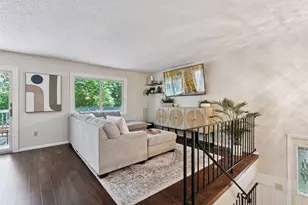 1042 Pontiac Ln, Chanhassen, MN 55317 - Photo 1