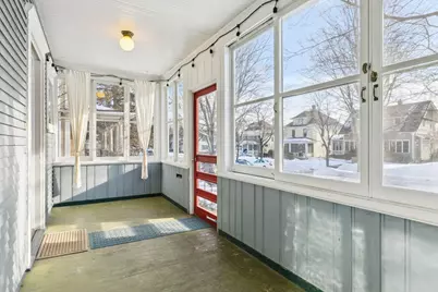 939 Linwood Avenue, Saint Paul, MN 55105 - Photo 3