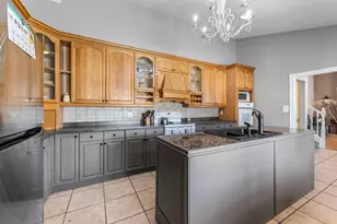 8118 France Ave N, Brooklyn Park, MN 55443 - Photo 9