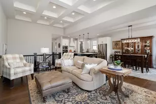 6438 Timber Arch Dr, Chaska, MN 55318 - Photo 3