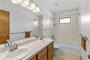 727 Terrace Dr, Roseville, MN 55113 - Photo 19