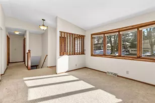 727 Terrace Dr, Roseville, MN 55113 - Photo 3