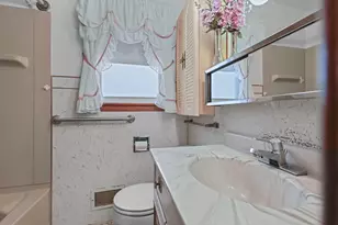 276 Bridge St, Shoreview, MN 55126 - Photo 13