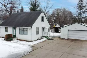 276 Bridge St, Shoreview, MN 55126 - Photo 3