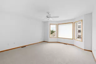 8202 Golden Valley Rd, Golden Valley, MN 55427 - Photo 17