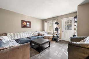 195 Iris St, Mahtomedi, MN 55115 - Photo 25