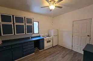 418 3rd St SW, Pipestone, MN 56164 - Photo 5