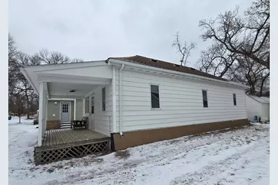 418 3rd Street SW, Pipestone, MN 56164 - Photo 3