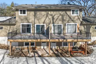 2501 W 98th St, Bloomington, MN 55431 - Photo 21