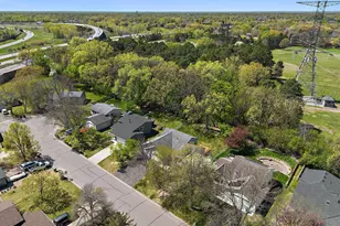 9419 James Ave N, Brooklyn Park, MN 55444 - Photo 5