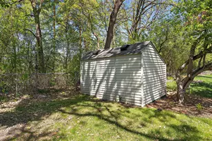 9419 James Ave N, Brooklyn Park, MN 55444 - Photo 33