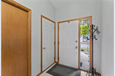 1140 Trenton Circle N, Plymouth, MN 55441 - Photo 7