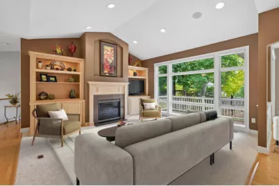 2512 Skyblue Court, White Bear Lake, MN 55110 - Photo 7