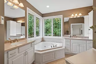 2512 Sky Blue Ct, White Bear Lake, MN 55110 - Photo 23