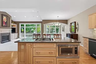 2512 Sky Blue Ct, White Bear Lake, MN 55110 - Photo 15