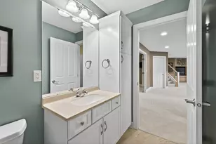 2512 Sky Blue Ct, White Bear Lake, MN 55110 - Photo 41