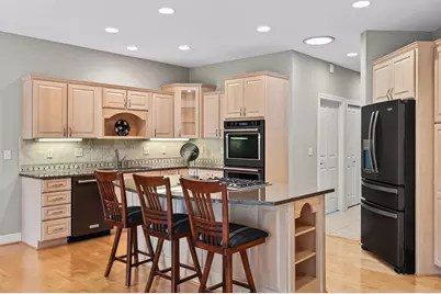 2512 Skyblue Court, White Bear Lake, MN 55110 - Photo 17