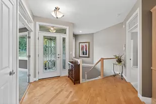 2512 Sky Blue Ct, White Bear Lake, MN 55110 - Photo 5