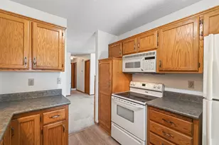 2505 Sumac Ridge, White Bear Lake, MN 55110 - Photo 9