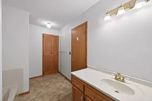 2505 Sumac Ridge, White Bear Lake, MN 55110 - Photo 21