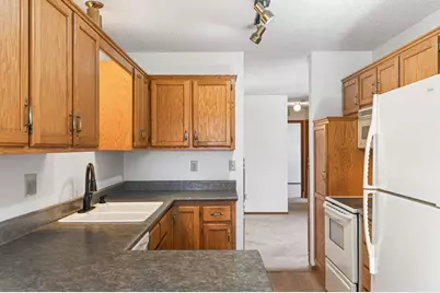 2505 Sumac Ridge, White Bear Lake, MN 55110 - Photo 7