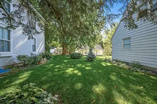 333 W 2nd St, Waconia, MN 55387 - Photo 11