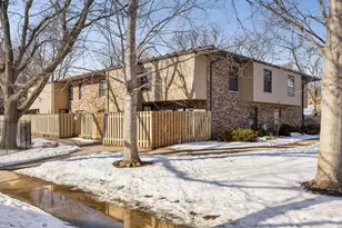 2425 Unity Ave N, Golden Valley, MN 55422 - Photo 33