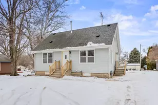530 4th St N, Winsted, MN 55395 - Photo 1