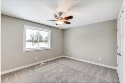 4784 261st Street, Wyoming, MN 55092 - Photo 7