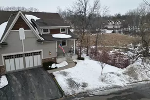 5129 Wild Marsh Dr, White Bear Lake, MN 55110 - Photo 3