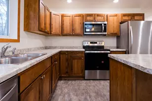 321 W Garfield Ave, Mahnomen, MN 56557 - Photo 9