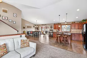 1125 Bridle Creek Dr, Jordan, MN 55352 - Photo 5