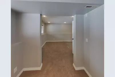 8641 Emerson Avenue N, Brooklyn Park, MN 55444 - Photo 23