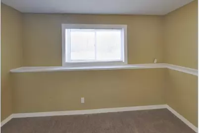 8641 Emerson Avenue N, Brooklyn Park, MN 55444 - Photo 19