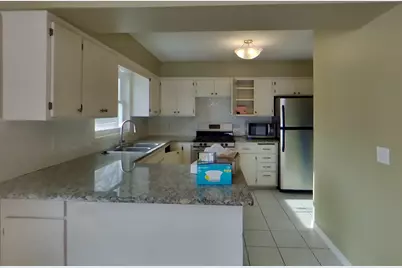 8641 Emerson Avenue N, Brooklyn Park, MN 55444 - Photo 9