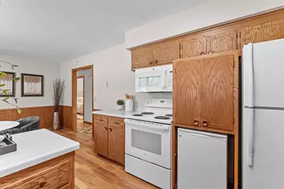 1700 72nd Avenue N, Brooklyn Center, MN 55430 - Photo 5