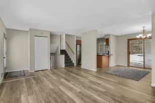 3958 Riverton Ave, Eagan, MN 55122 - Photo 5