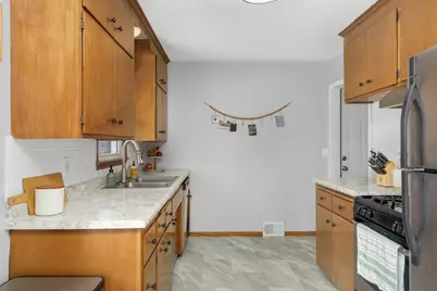 4957 Virginia Avenue N, New Hope, MN 55428 - Photo 9