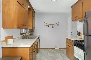 4957 Virginia Ave N, New Hope, MN 55428 - Photo 9