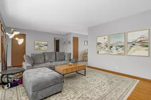 4957 Virginia Ave N, New Hope, MN 55428 - Photo 3