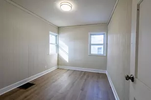 2421 McNair Dr N, Golden Valley, MN 55422 - Photo 5