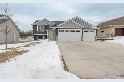 1070 Cubasue Avenue, Shakopee, MN 55379 - Photo 1