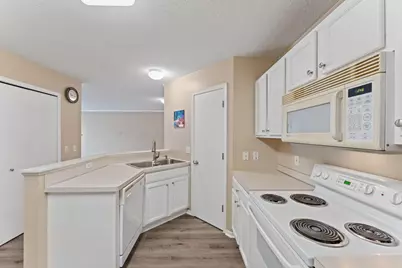 15816 Fleet Trail #237, Apple Valley, MN 55124 - Photo 9