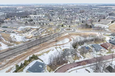 128 Oak Marsh Drive, Mankato, MN 56001 - Photo 11