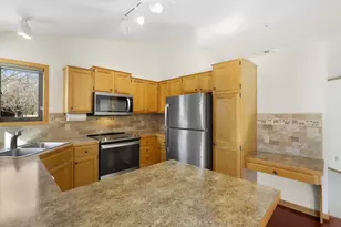 4370 Braddock Trail, Eagan, MN 55123 - Photo 7