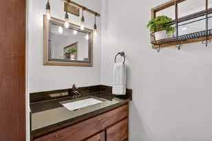 709 Laura Ct, Chaska, MN 55318 - Photo 23
