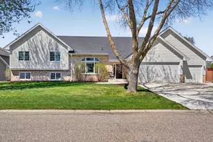 709 Laura Ct, Chaska, MN 55318 - Photo 1