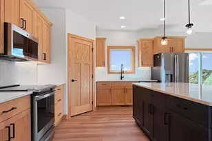 1100 Slate St, Marshall, MN 56258 - Photo 5