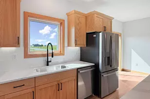 1100 Slate St, Marshall, MN 56258 - Photo 7